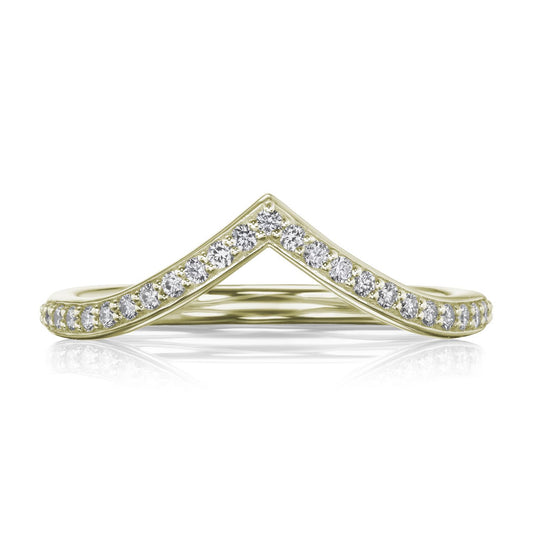 ::color_yellow ::| Smooth finished Chevron Band with pavé diamonds yellow gold front view